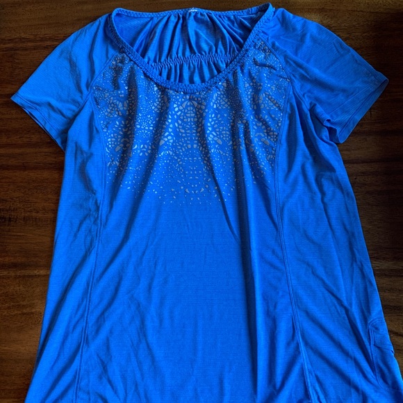 lululemon athletica Tops - Lululemon workout top